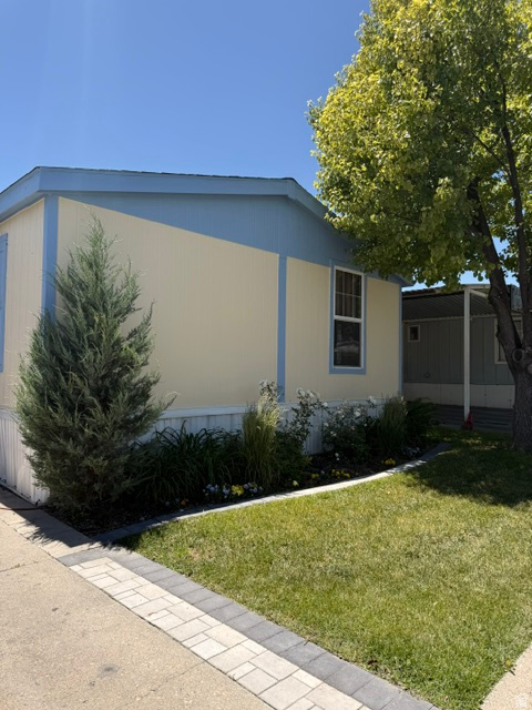 VILLA WEST - Residential