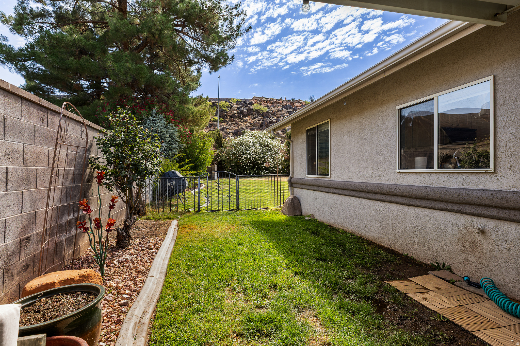 SHADOW CREEK - Residential