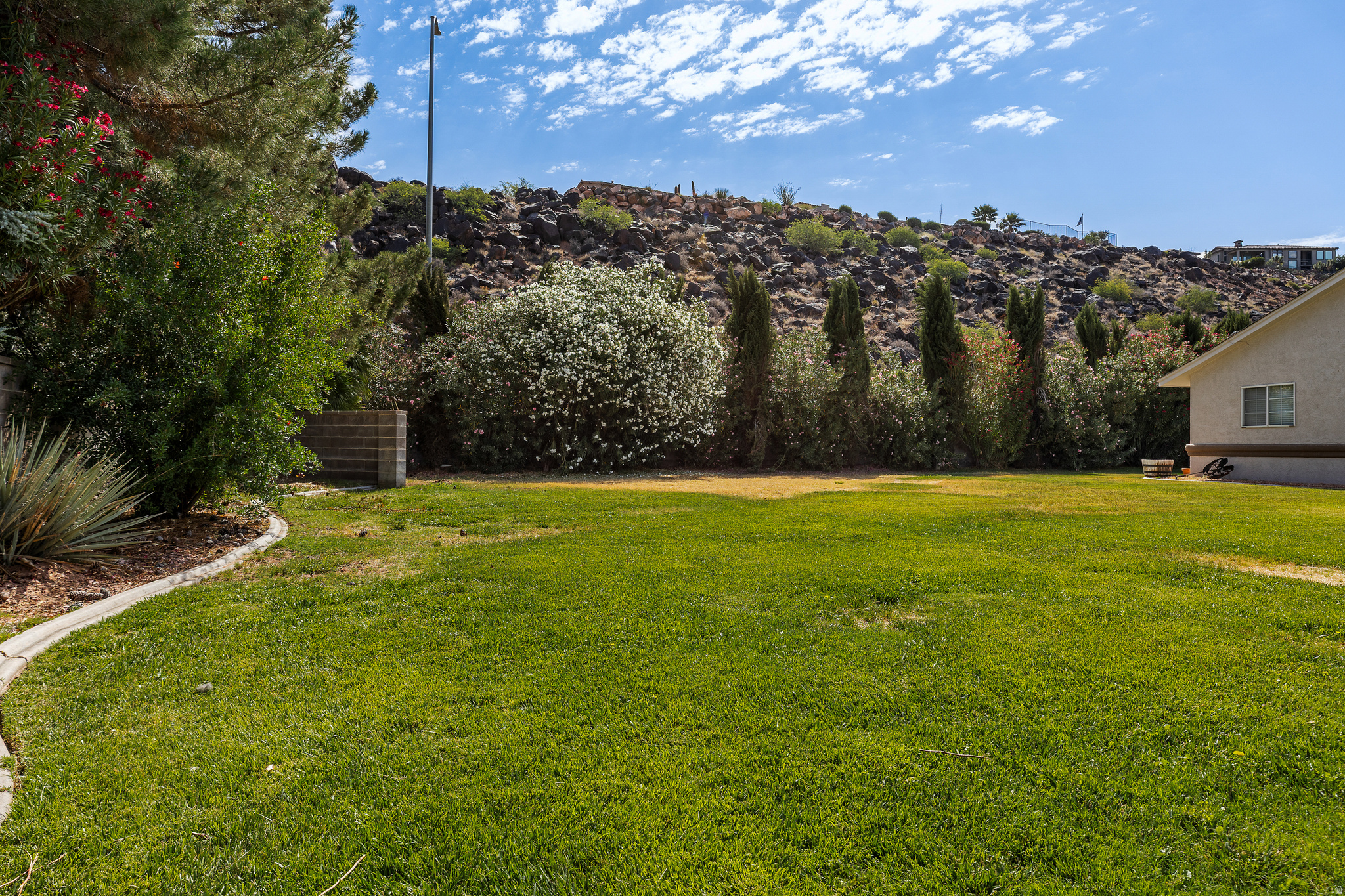 SHADOW CREEK - Residential