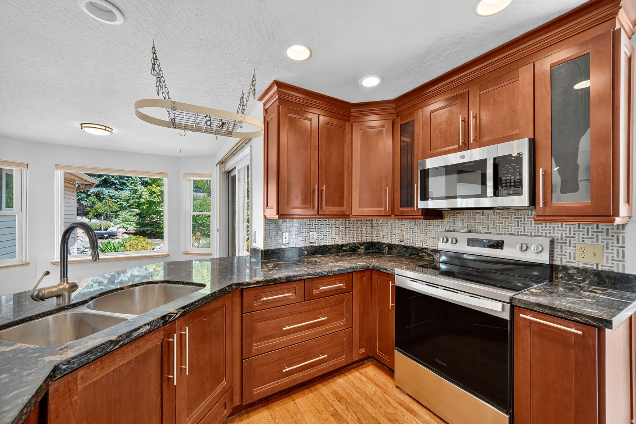 GRANITE VIEW - Residential