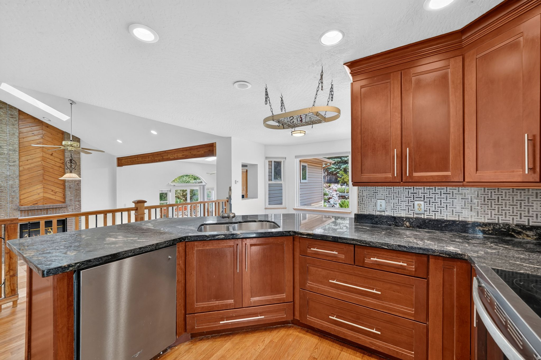 GRANITE VIEW - Residential