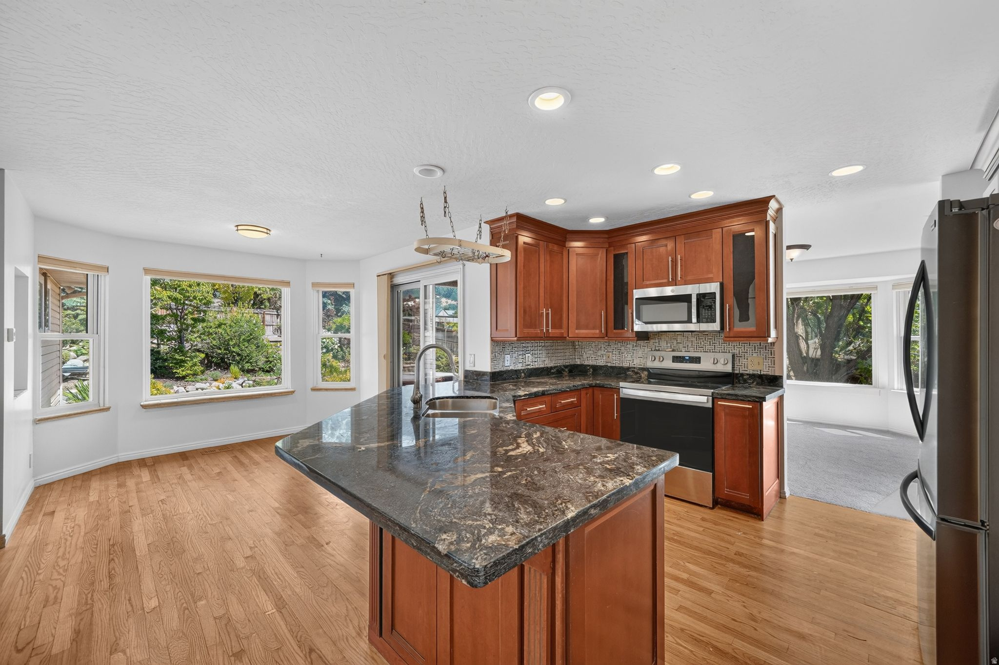 GRANITE VIEW - Residential