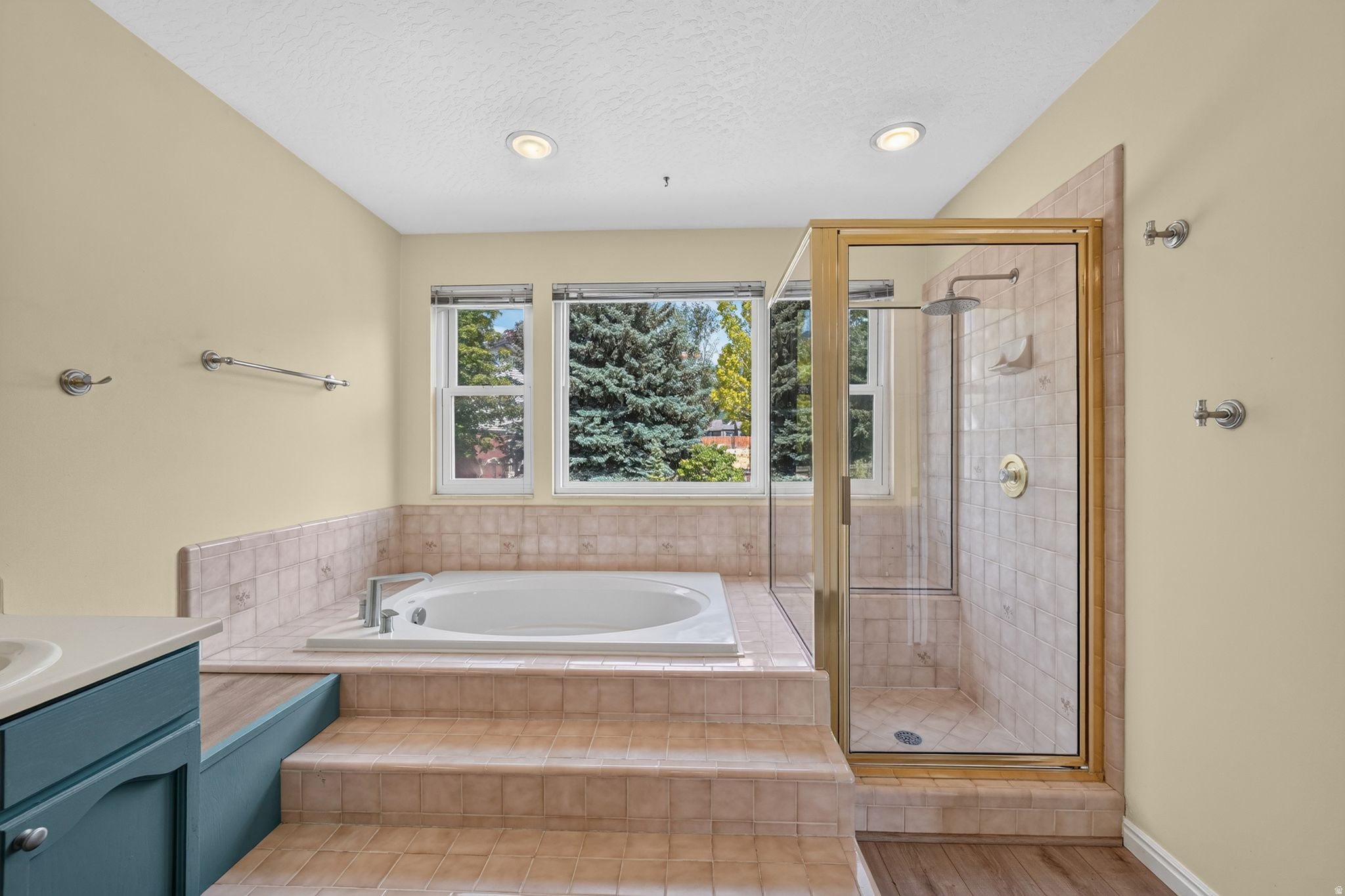 GRANITE VIEW - Residential