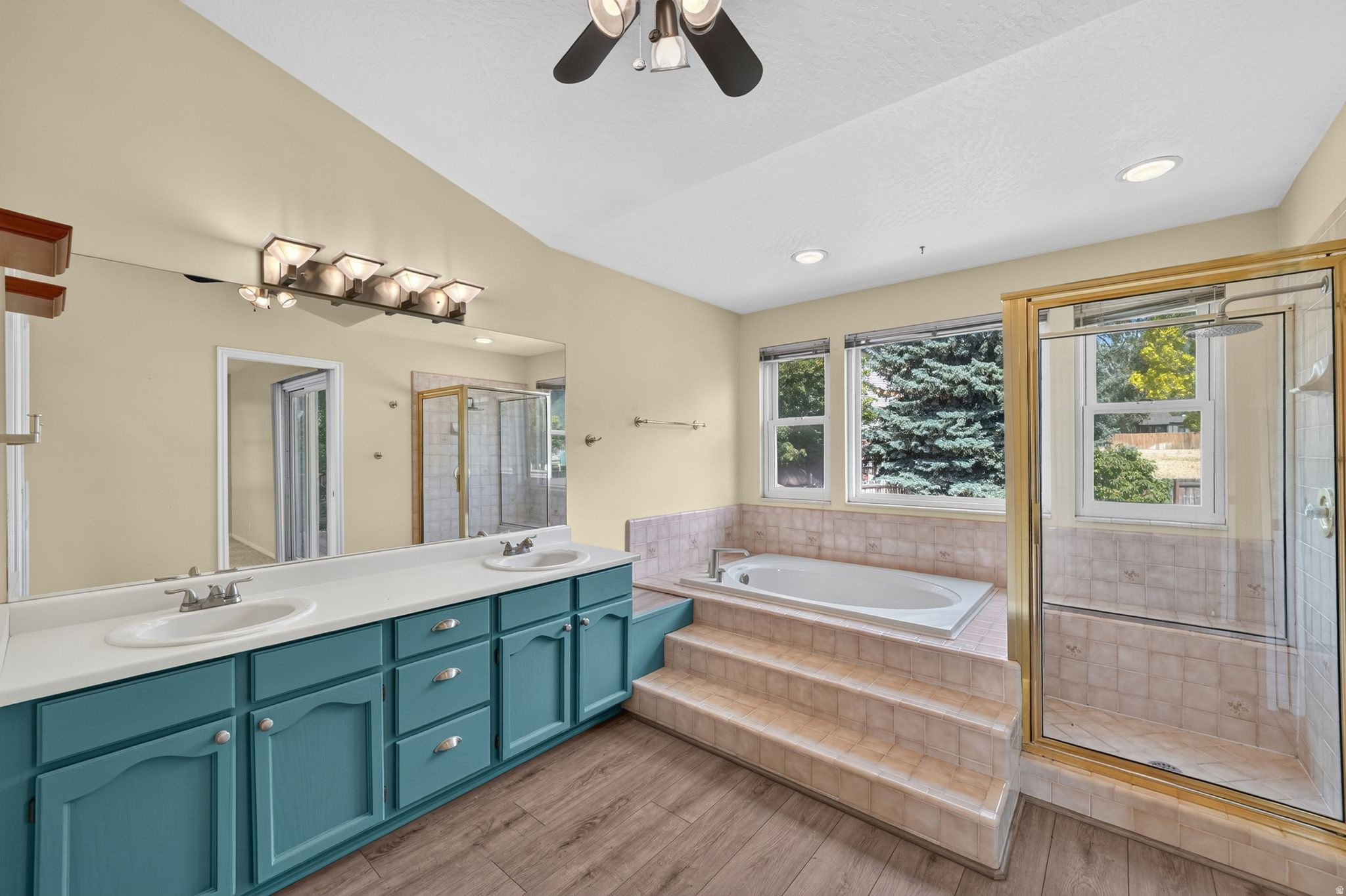 GRANITE VIEW - Residential