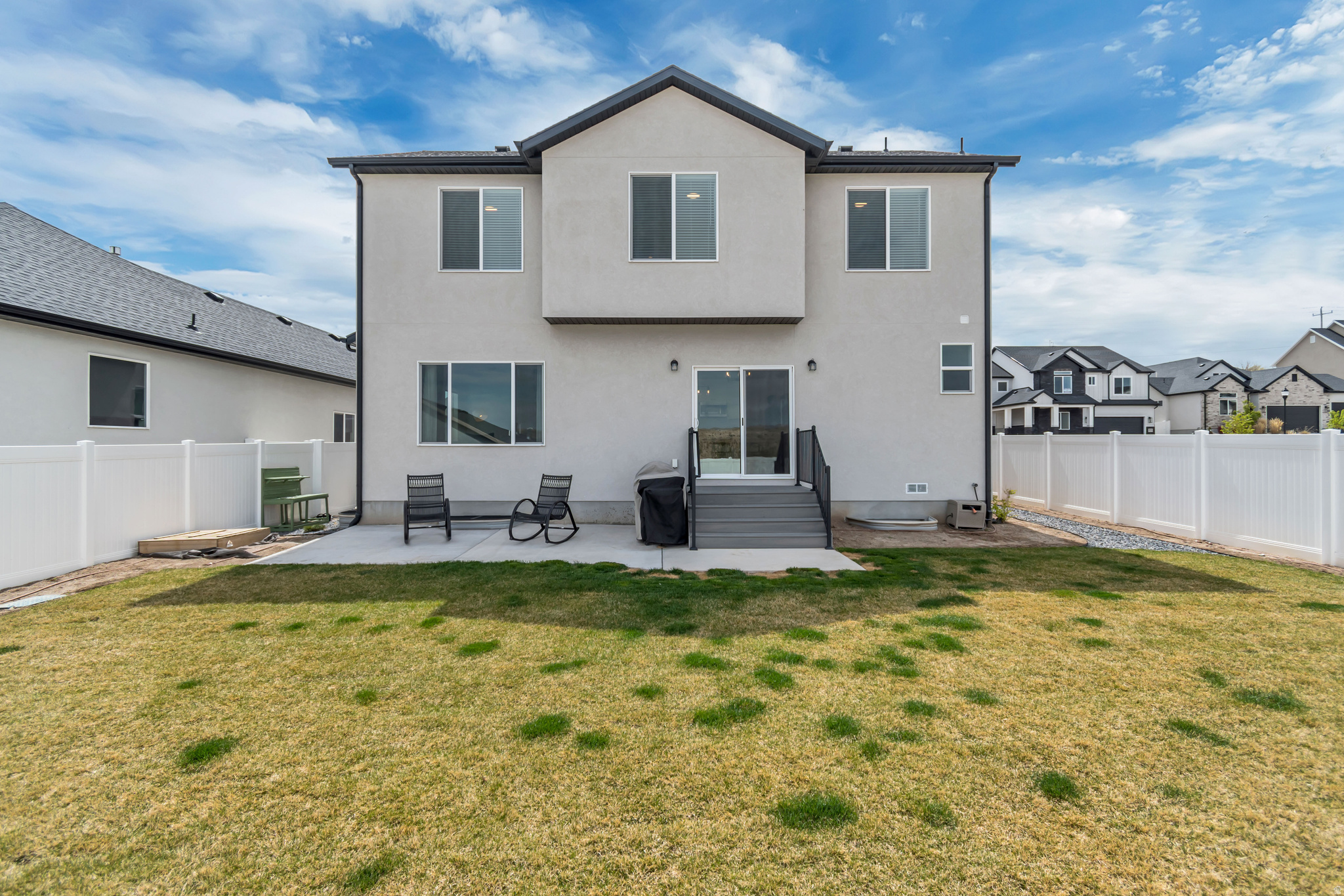 HIDDEN OAKS - Residential