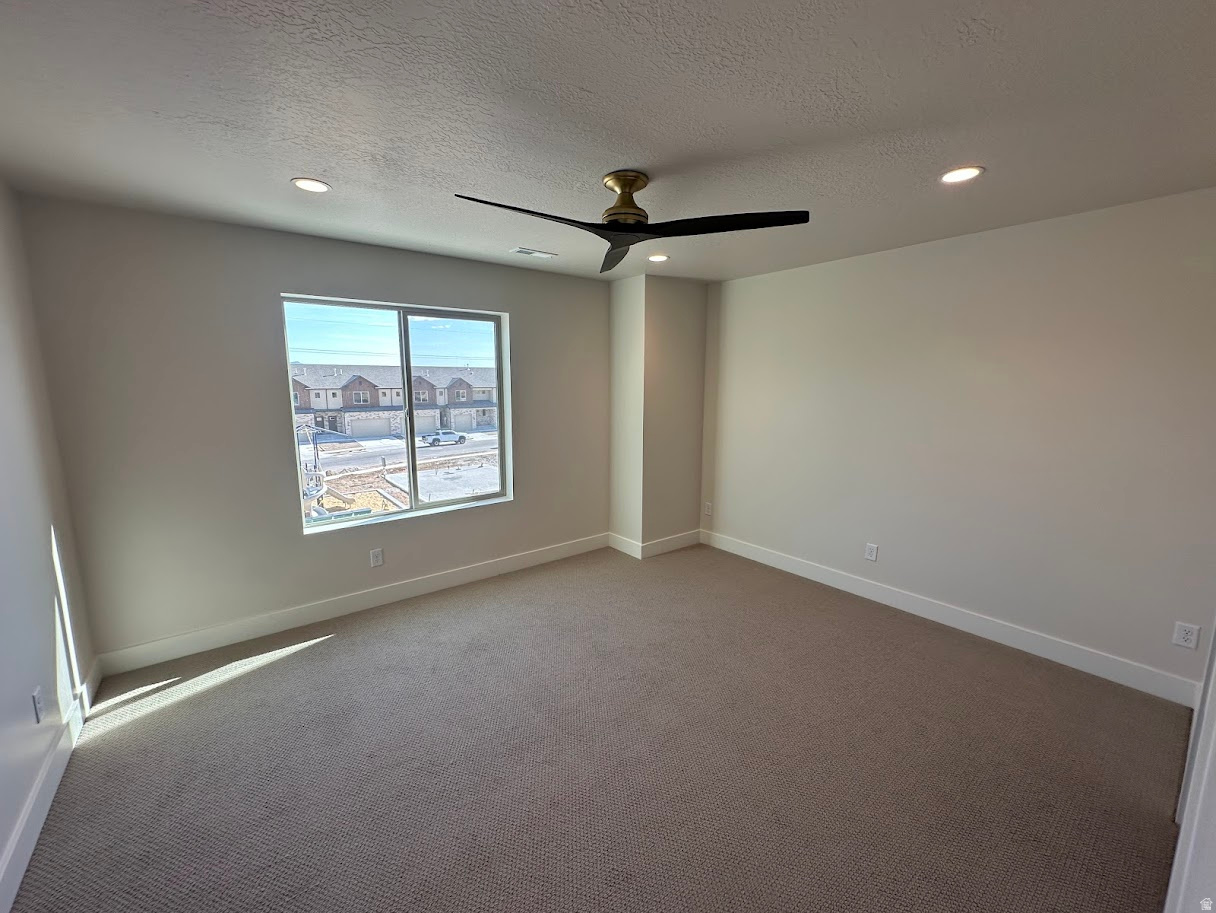 FOX CANYON TOWNHOMES - Residential
