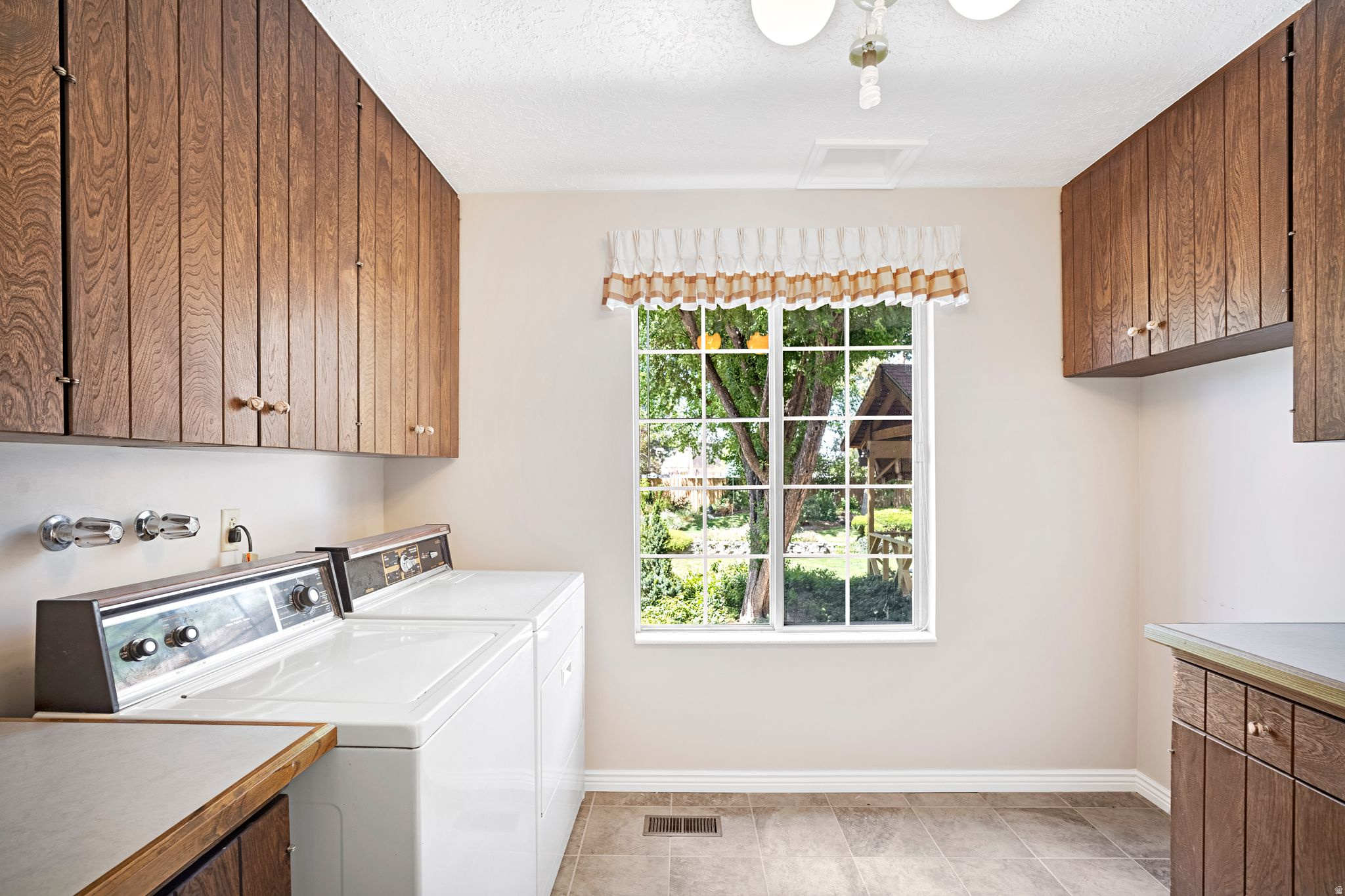 PEPPERWOOD - Residential