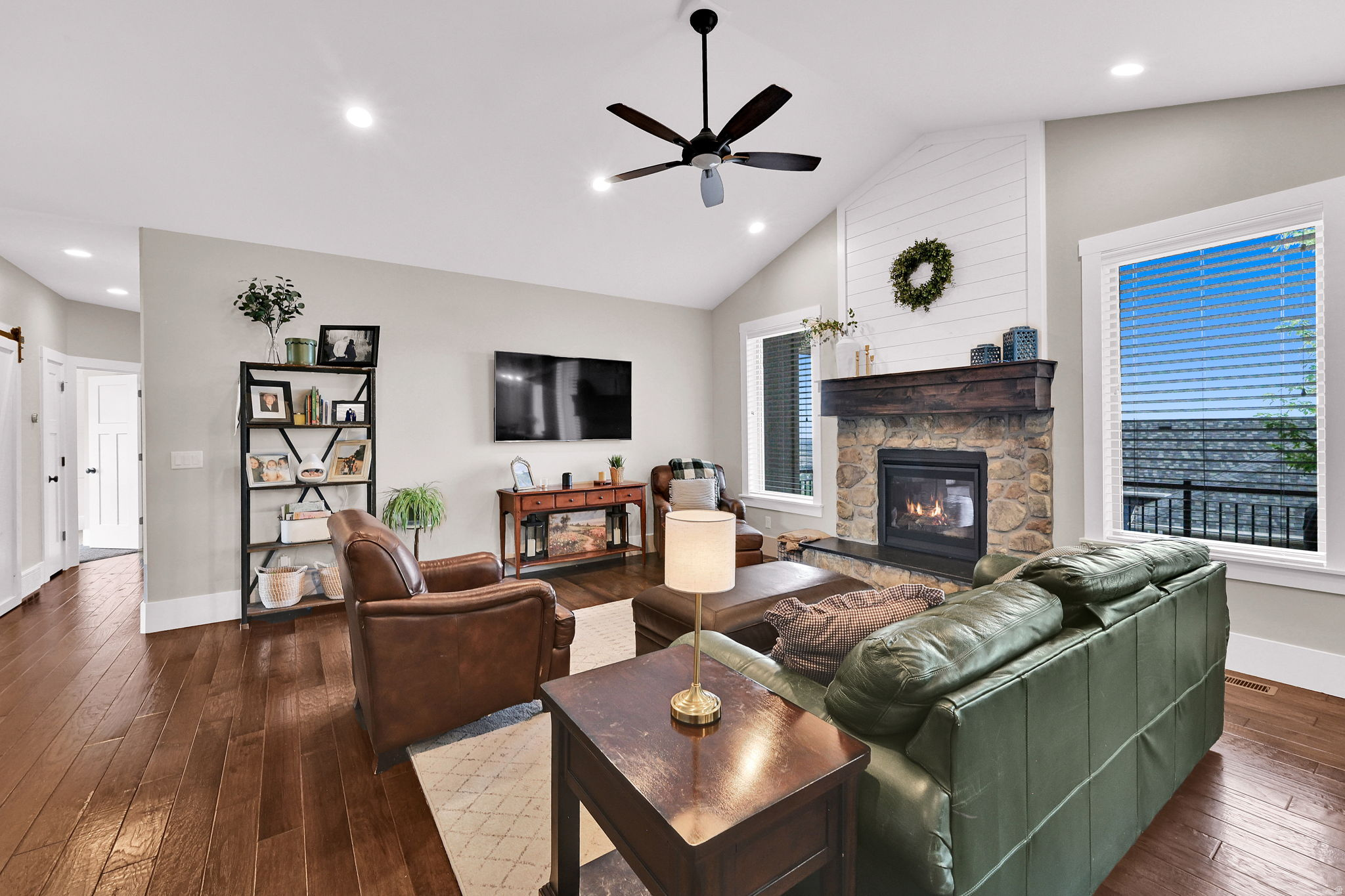 STONE RIDGE - Residential
