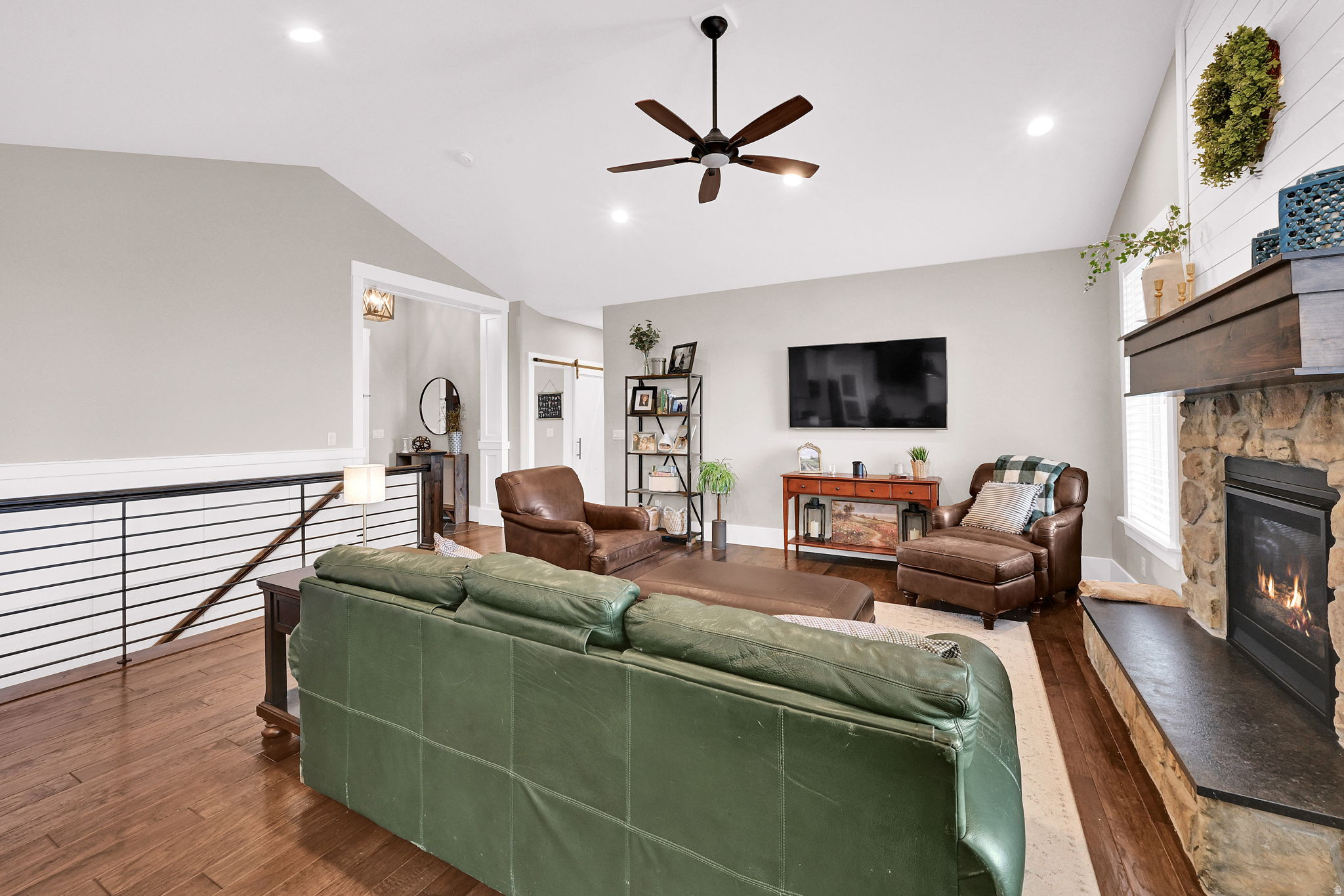 STONE RIDGE - Residential