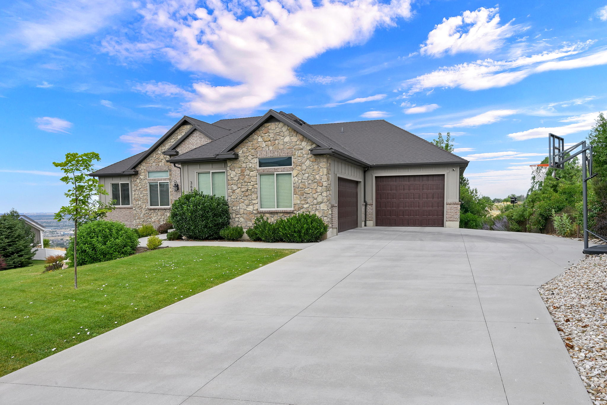 STONE RIDGE - Residential