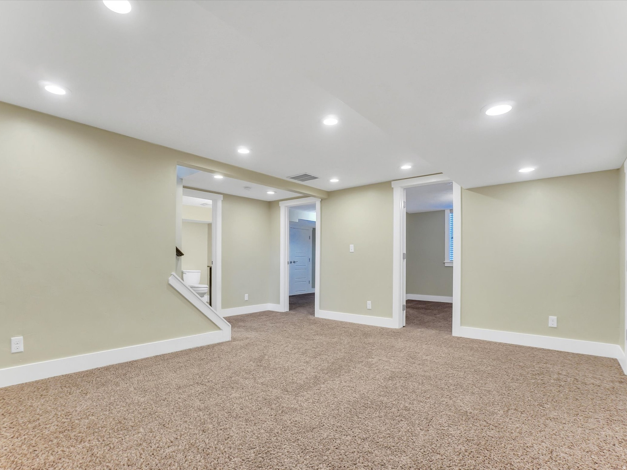 COUNTRY CLUB HEIGHTS - Residential