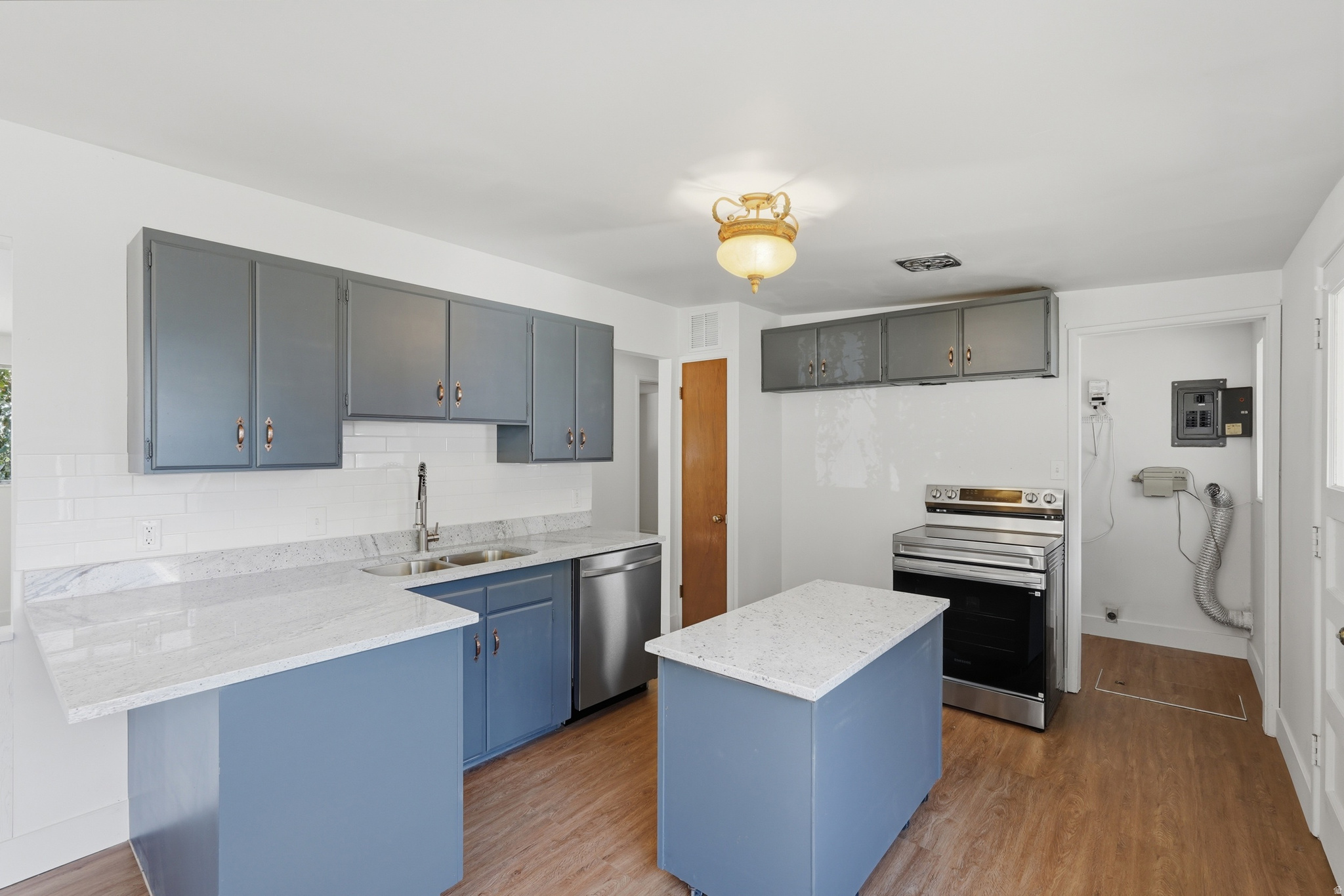 SIMORON PARK - Residential