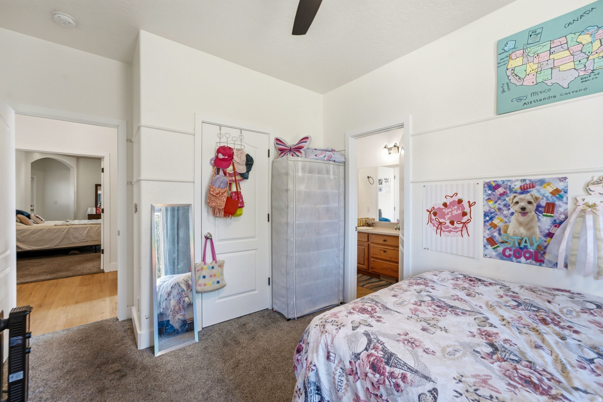 SILVER LAKE - Residential