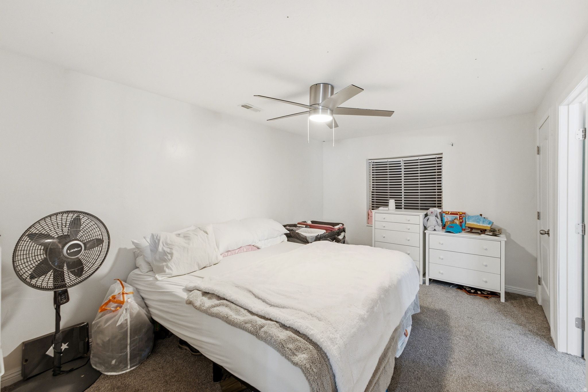 SILVER LAKE - Residential