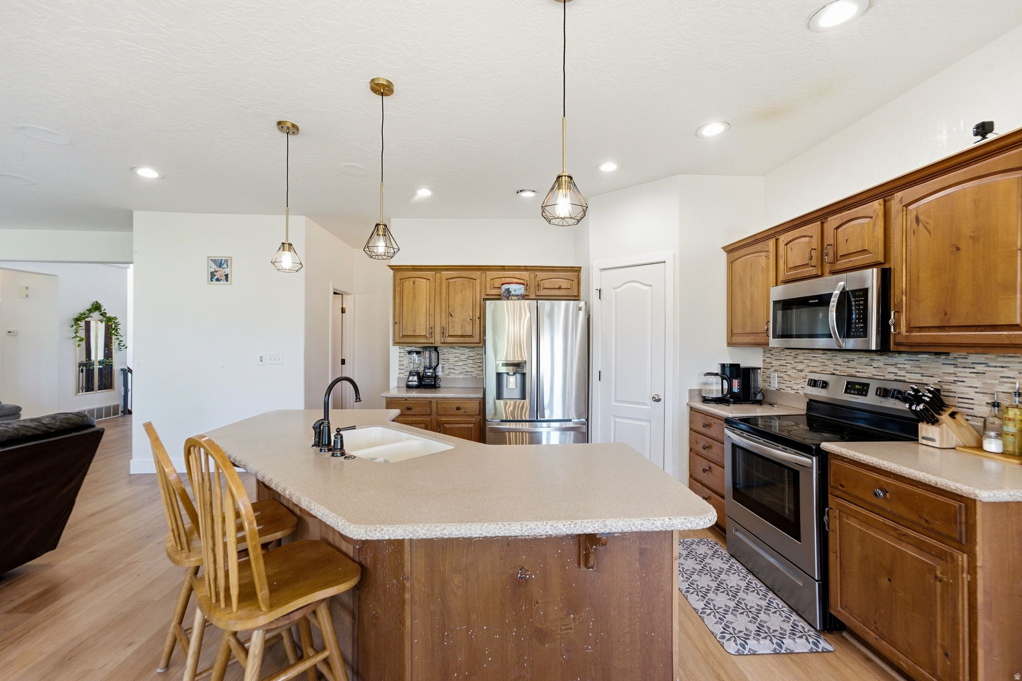 SILVER LAKE - Residential