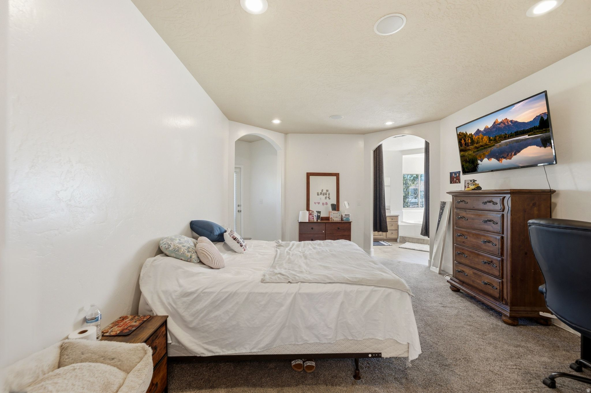 SILVER LAKE - Residential