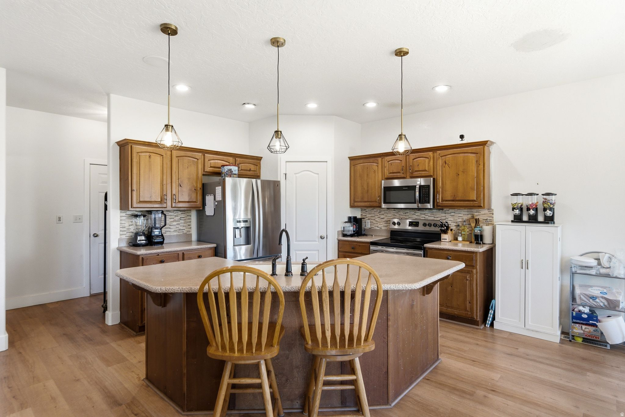 SILVER LAKE - Residential