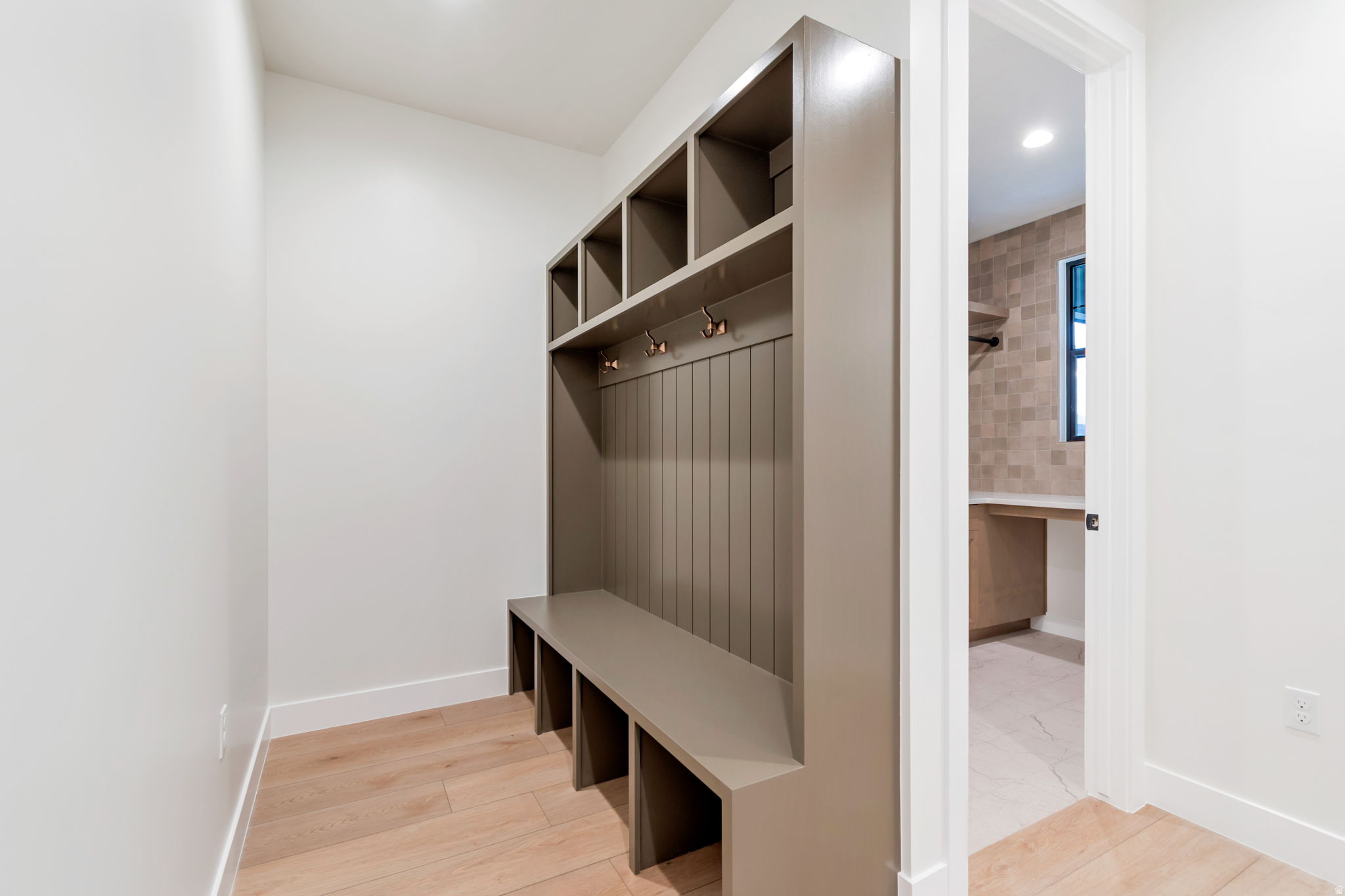 BEACON POINTE - Residential