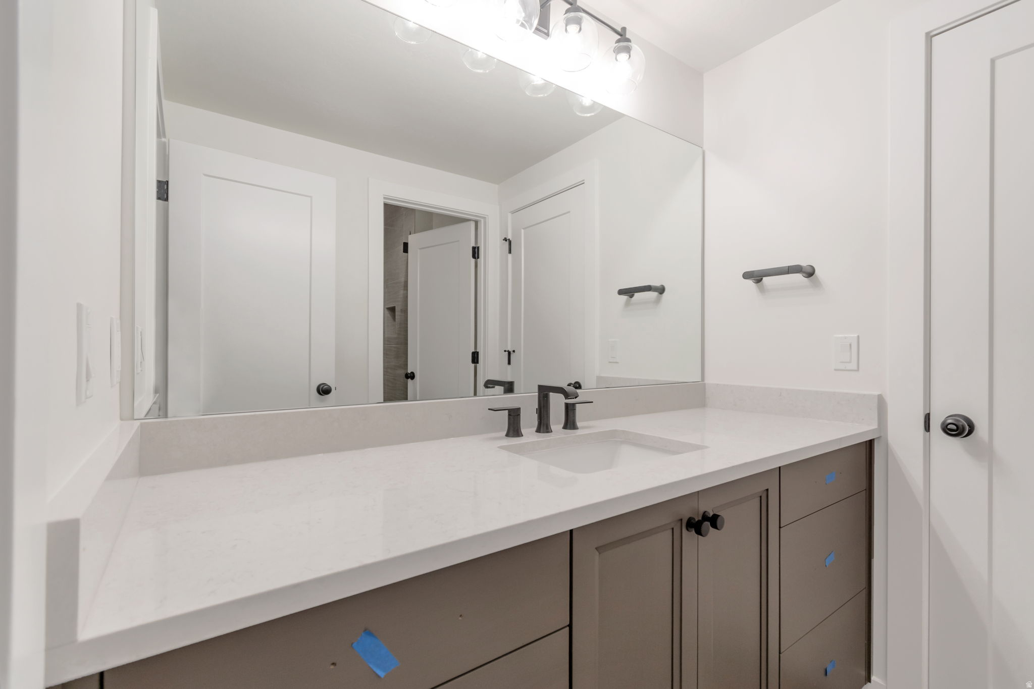 BEACON POINTE - Residential