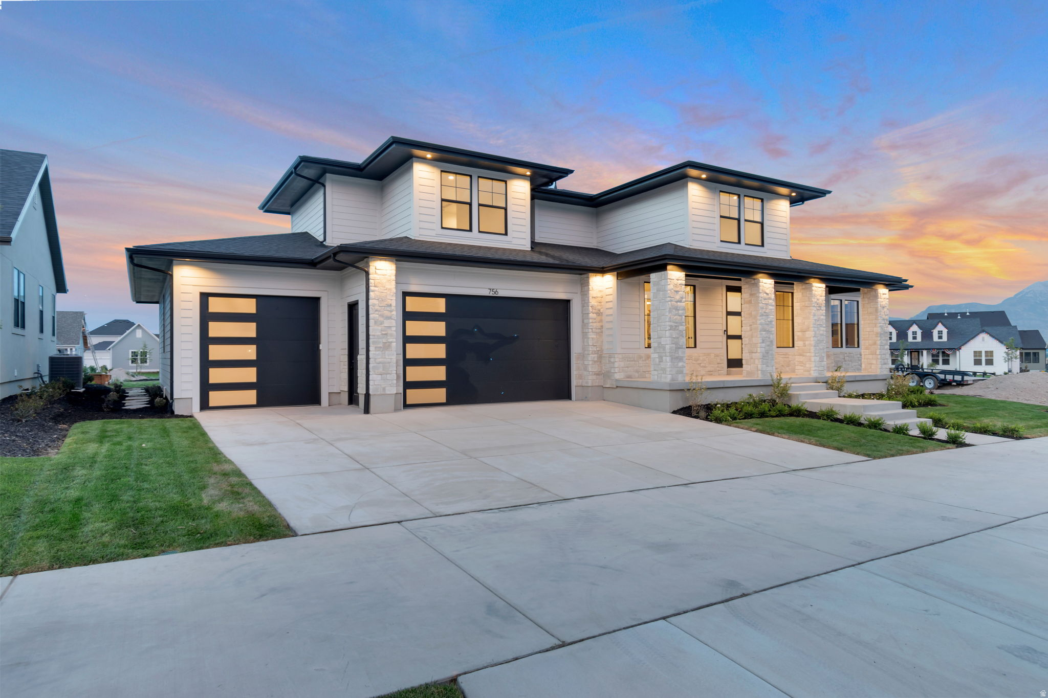 BEACON POINTE - Residential