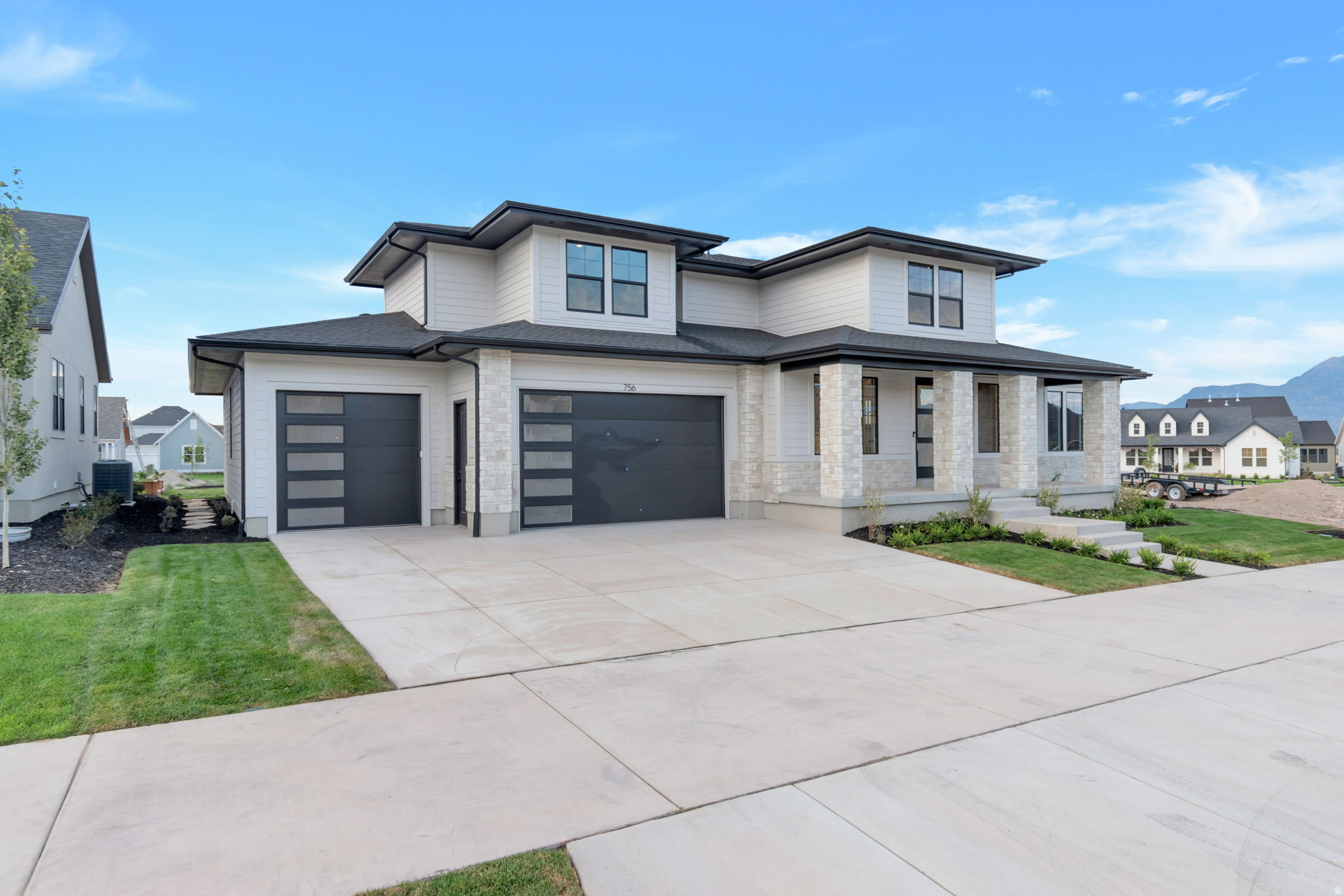 BEACON POINTE - Residential