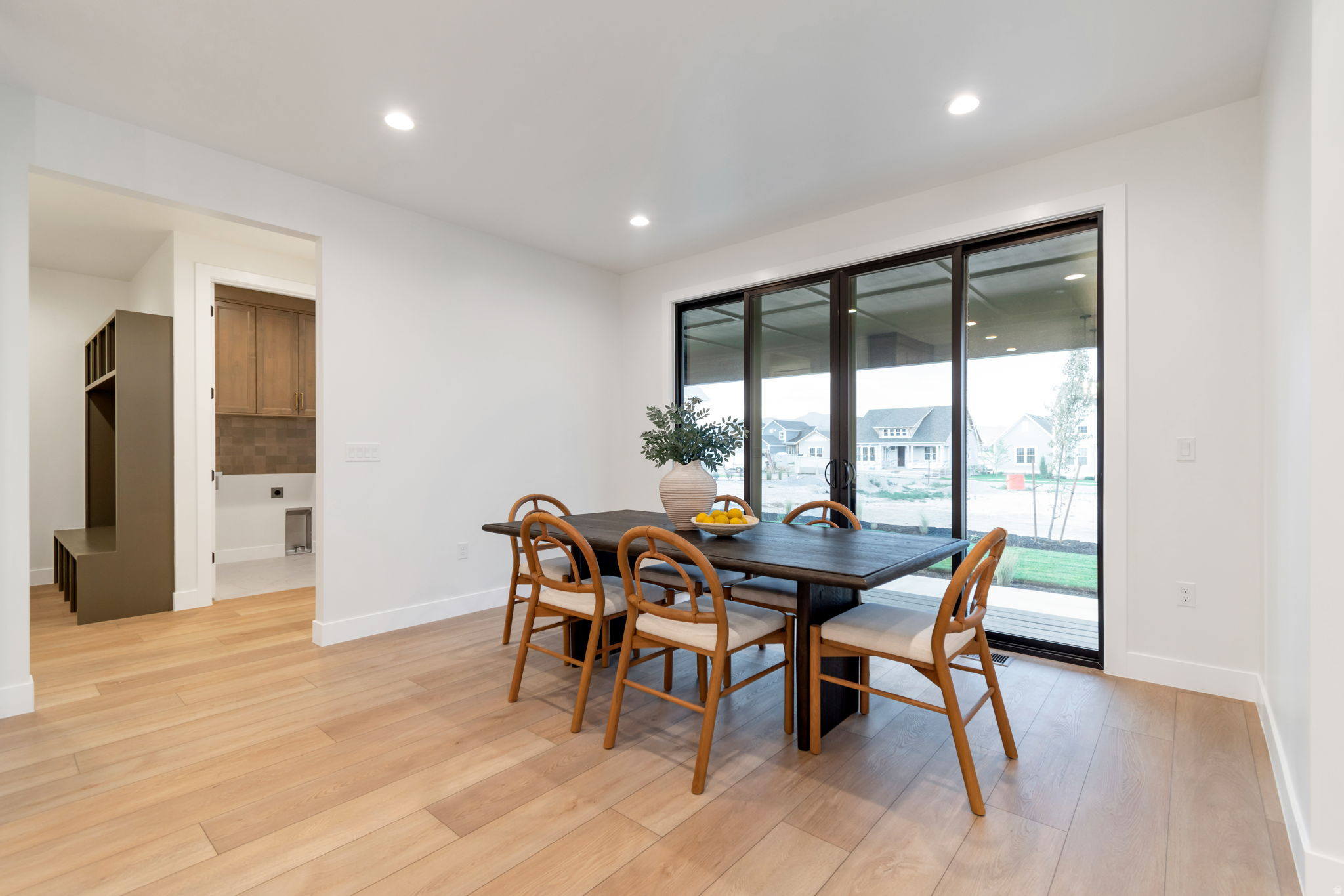 BEACON POINTE - Residential
