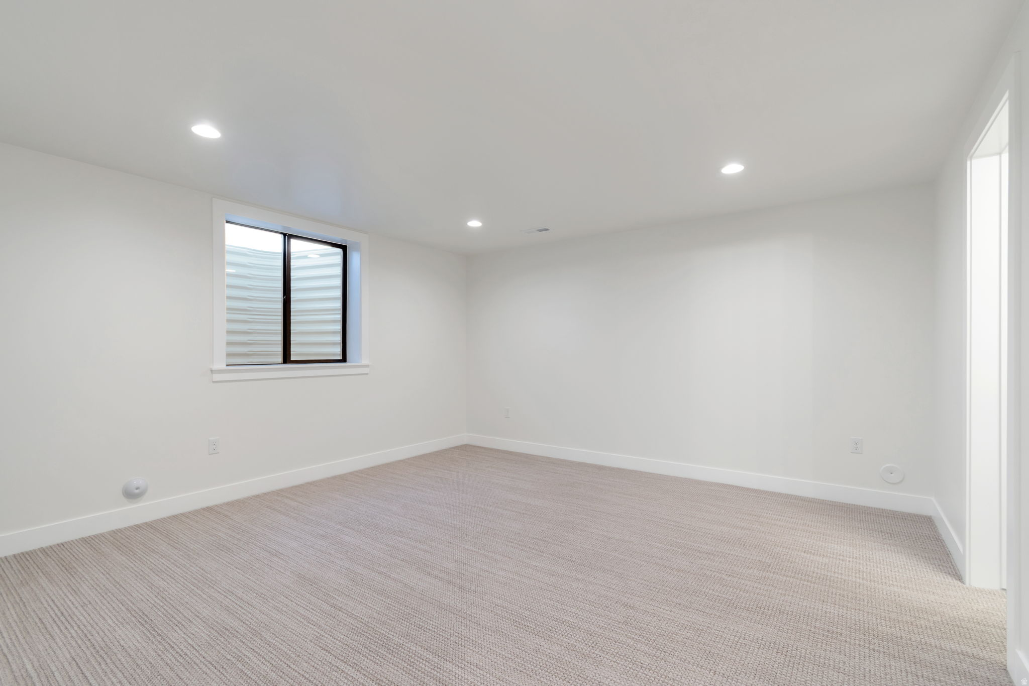 BEACON POINTE - Residential