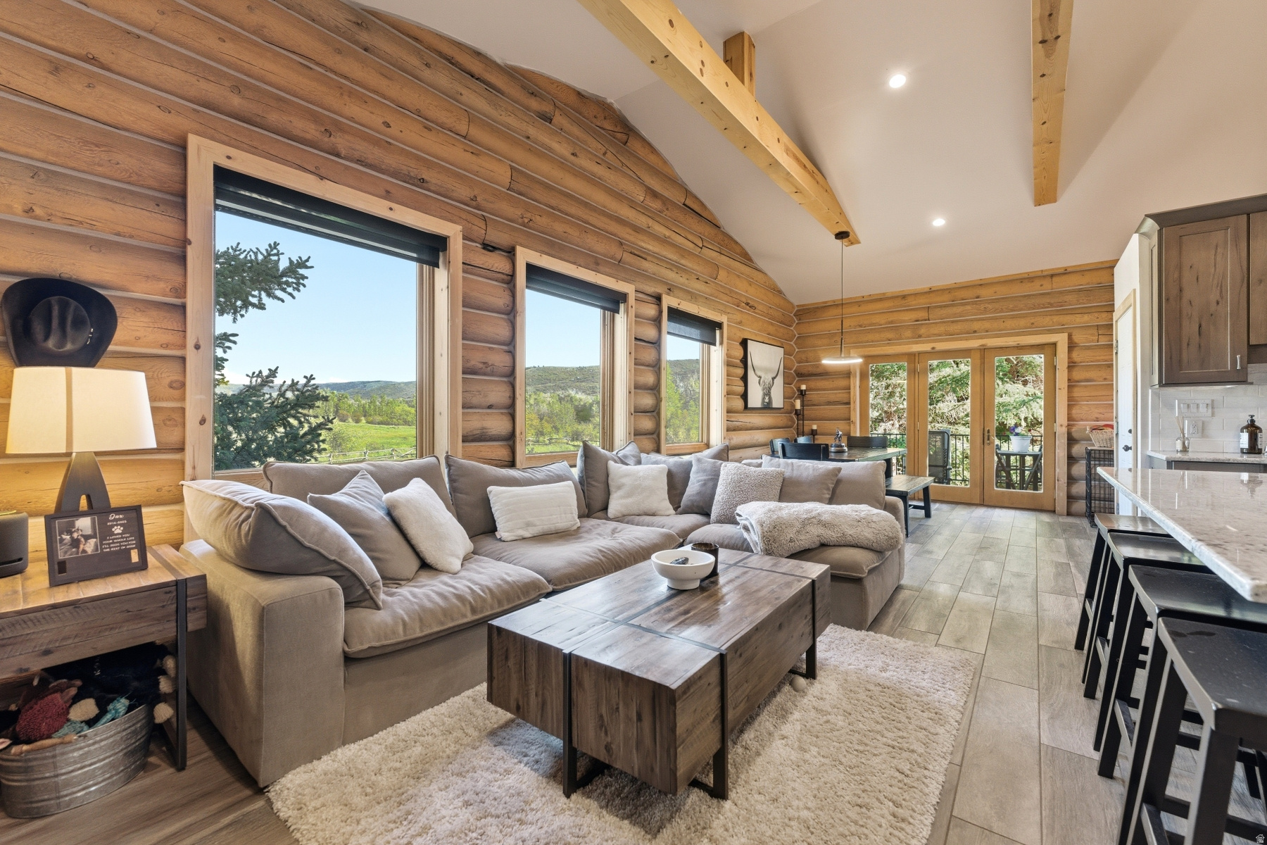 SOUTY SUMMIT - Residential