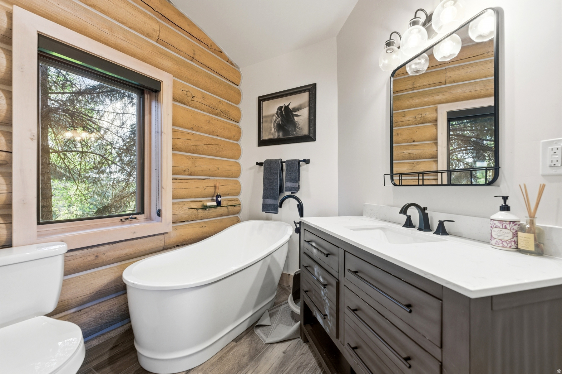 SOUTY SUMMIT - Residential