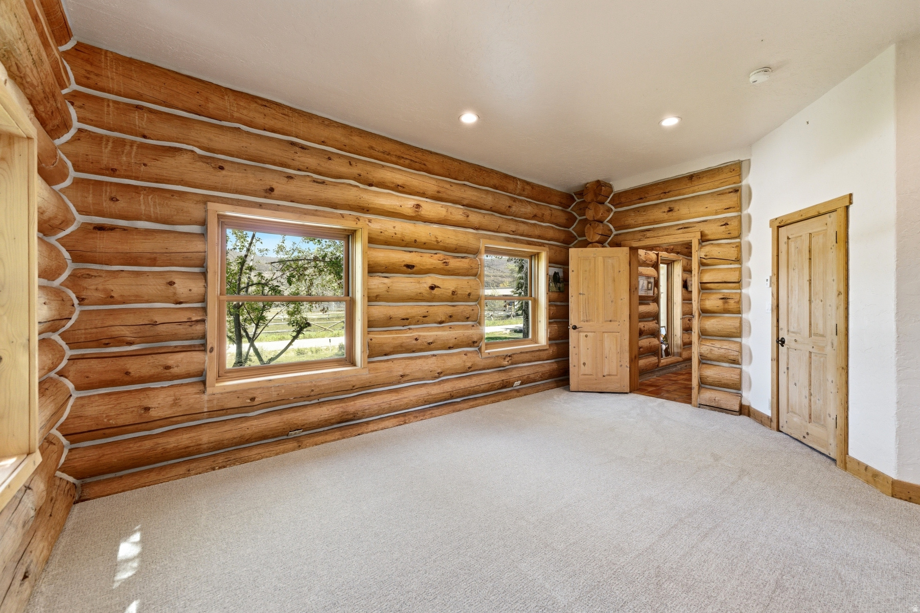 SOUTY SUMMIT - Residential