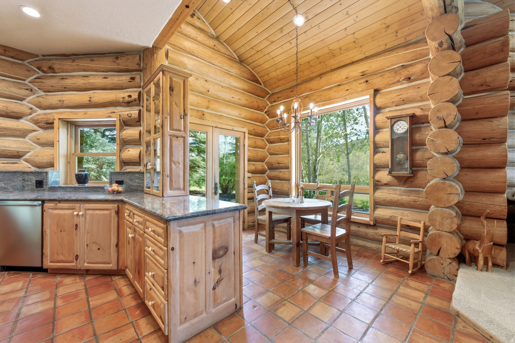SOUTY SUMMIT - Residential