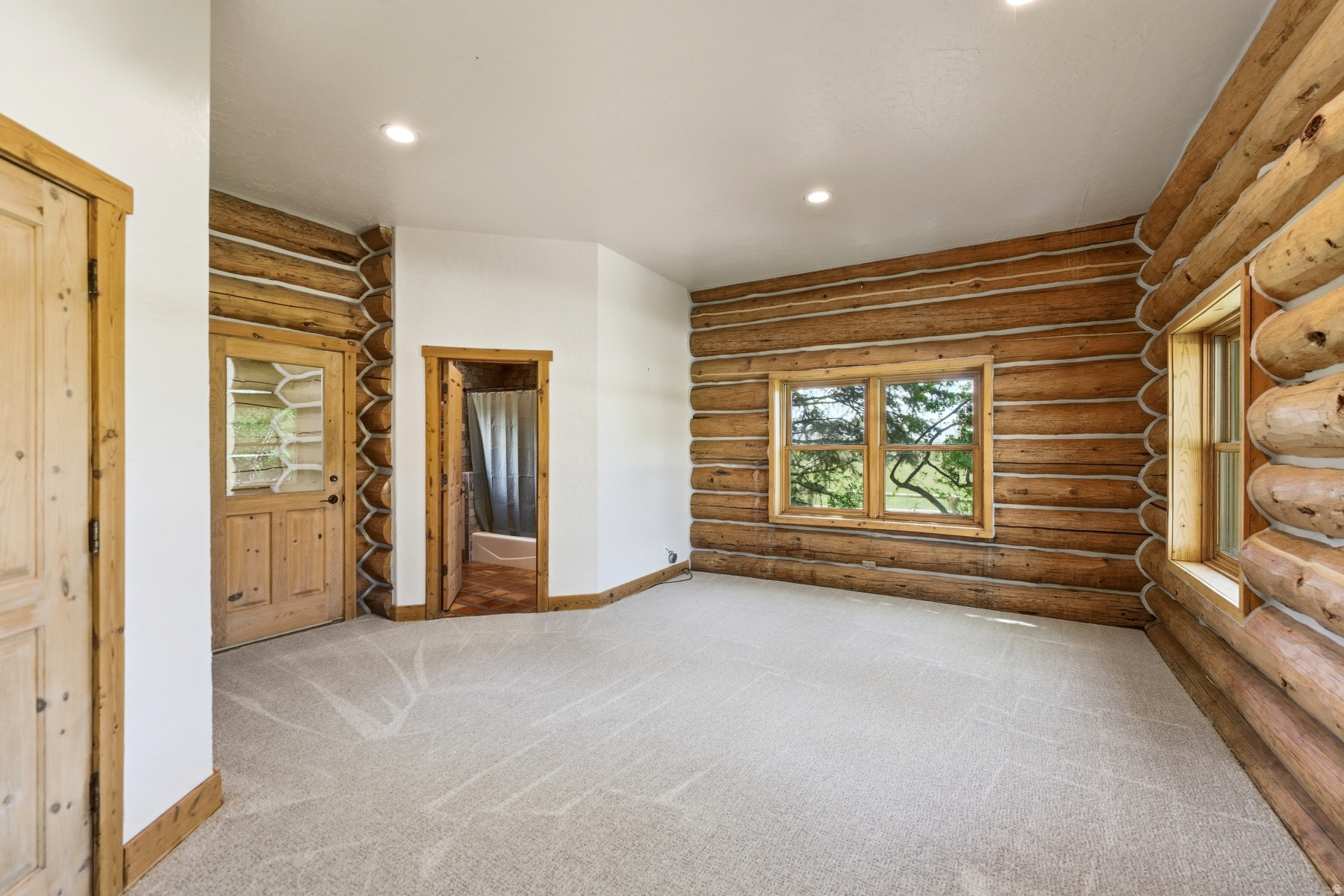 SOUTY SUMMIT - Residential
