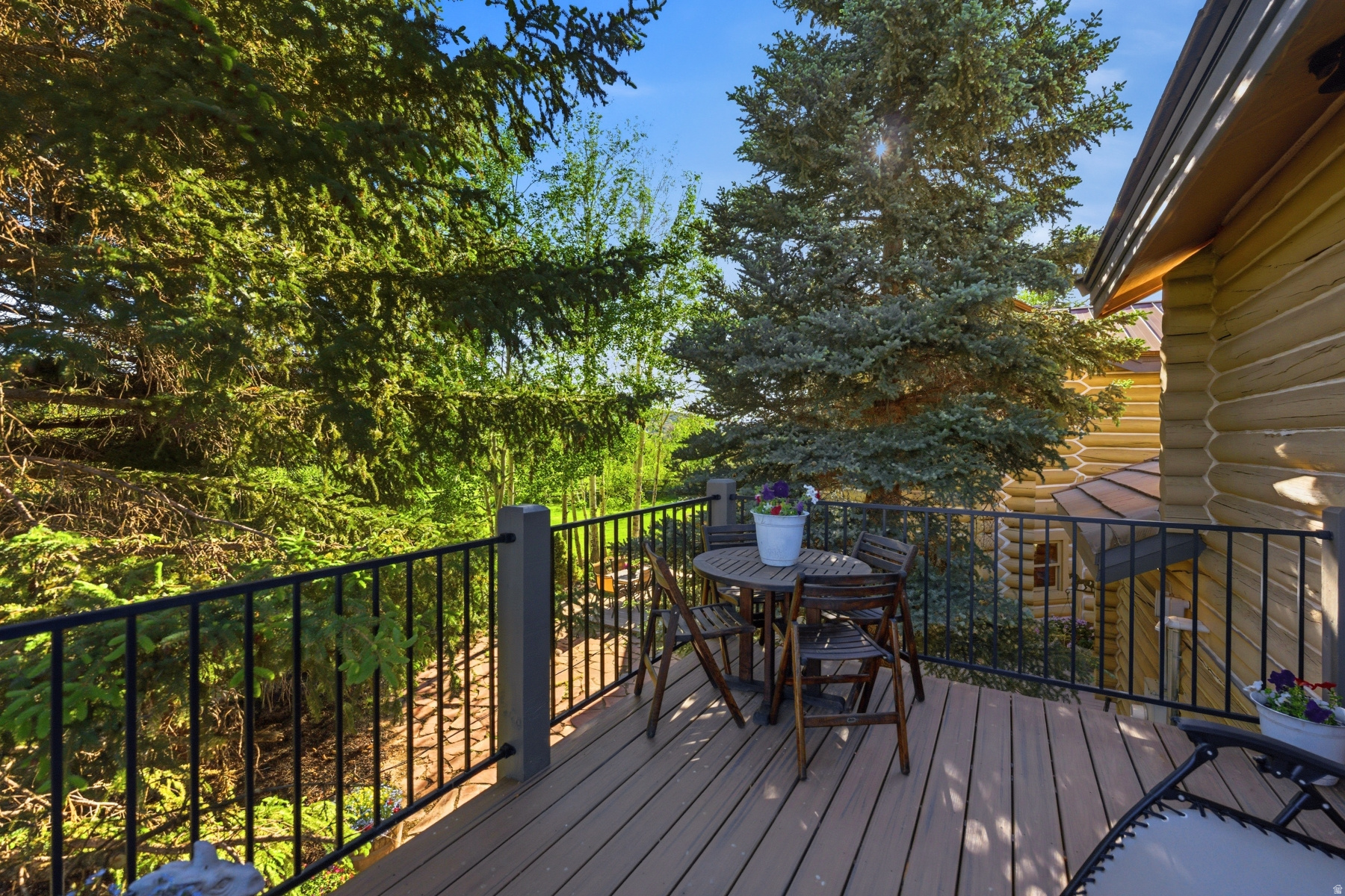SOUTY SUMMIT - Residential