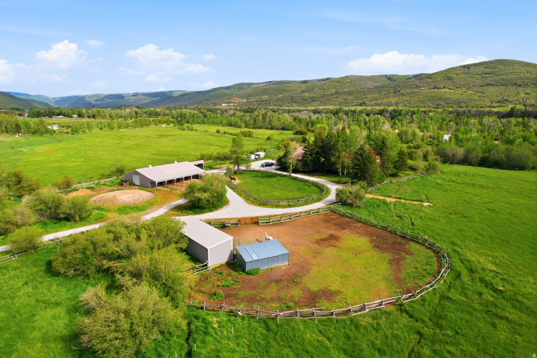 SOUTY SUMMIT - Residential