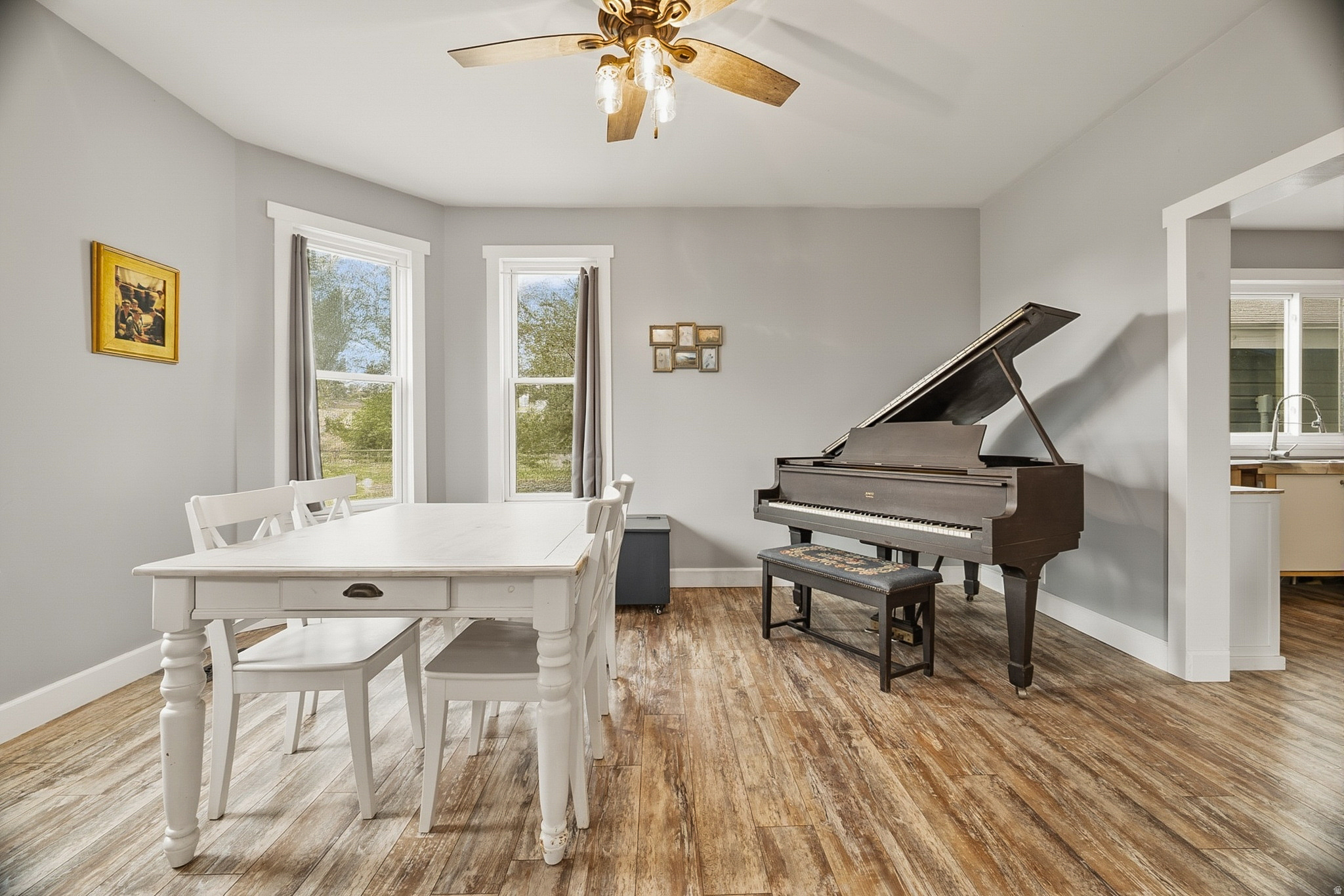 FRANCIS TOWN - Commercial Sale