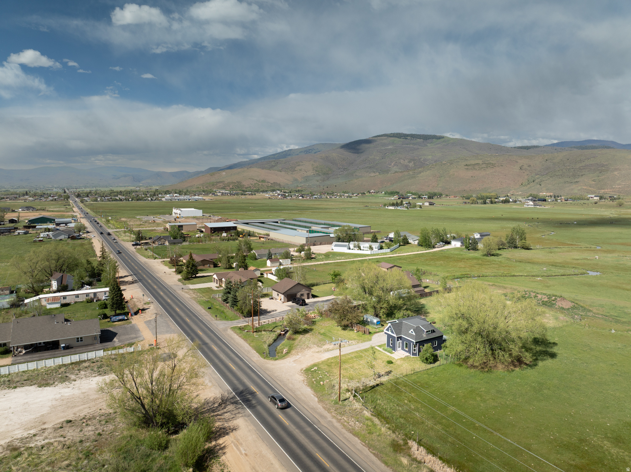 FRANCIS TOWN - Commercial Sale