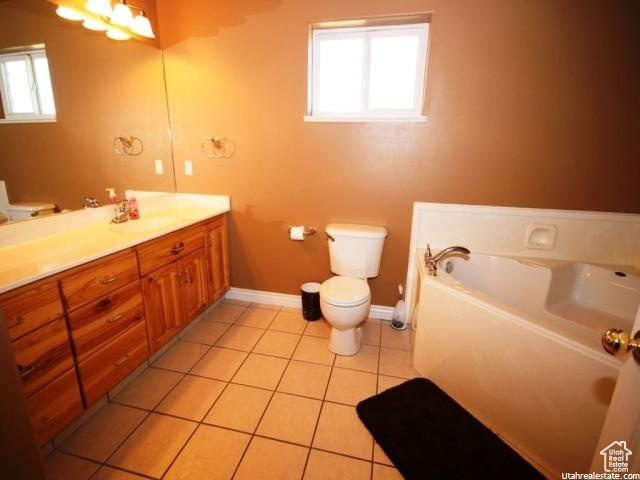 LAST CHANCE PH 1 LOT 8 - Residential