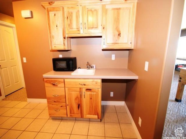 LAST CHANCE PH 1 LOT 8 - Residential