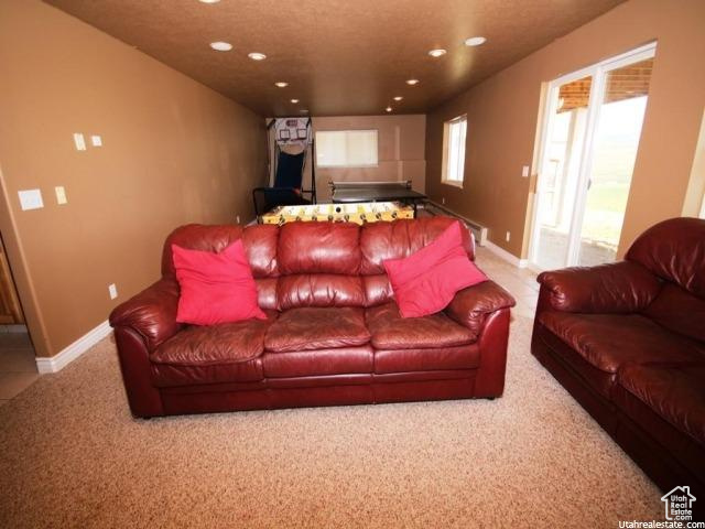 LAST CHANCE PH 1 LOT 8 - Residential