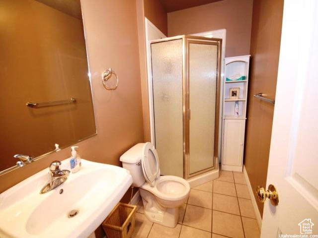 LAST CHANCE PH 1 LOT 8 - Residential