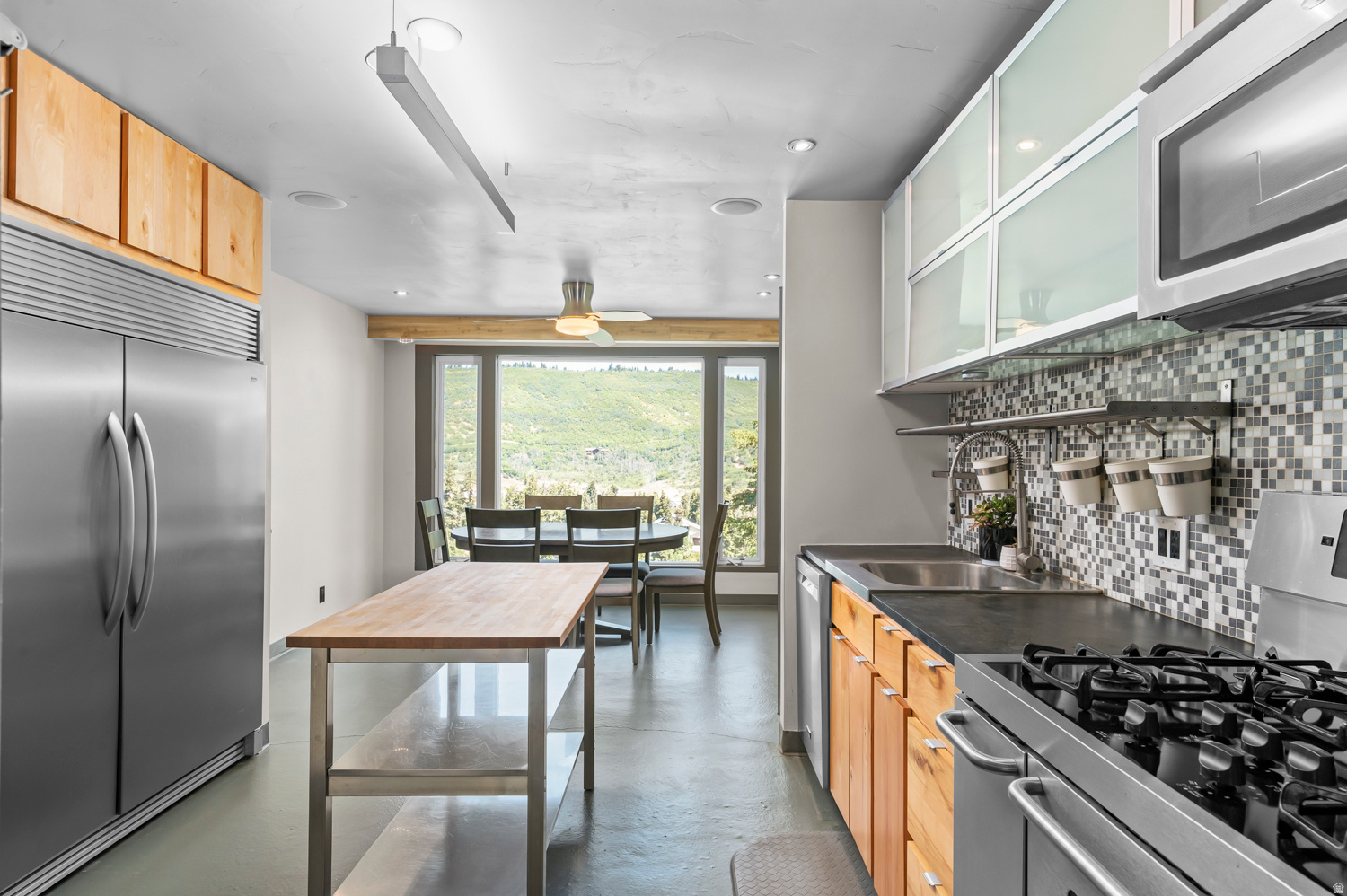 SUMMIT PARK - Residential