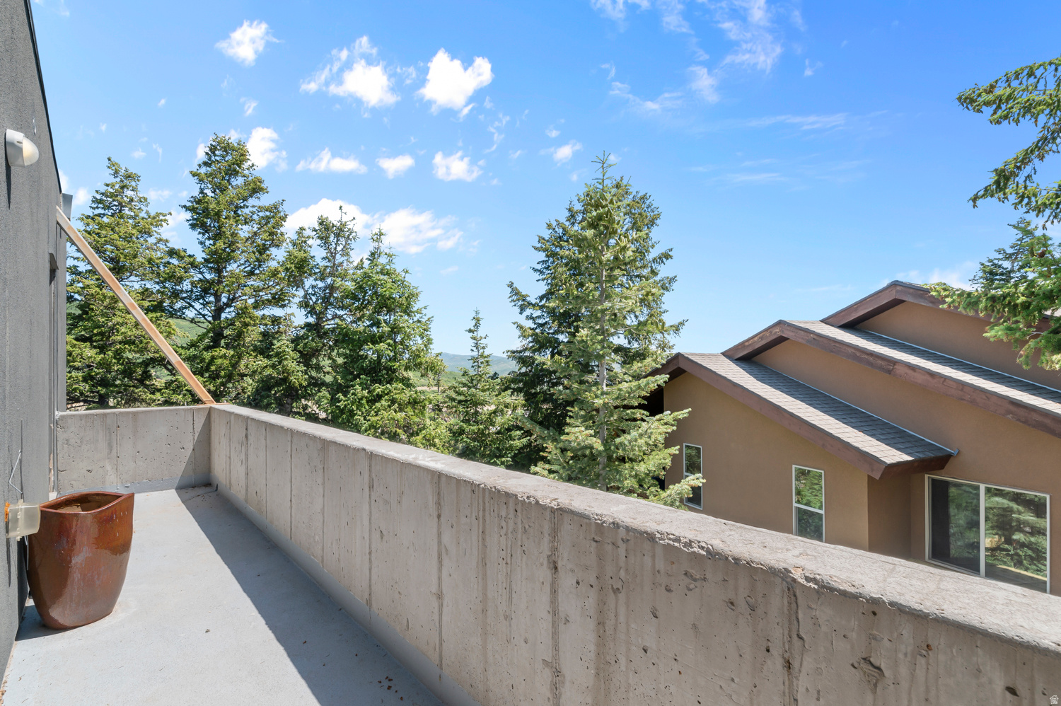 SUMMIT PARK - Residential