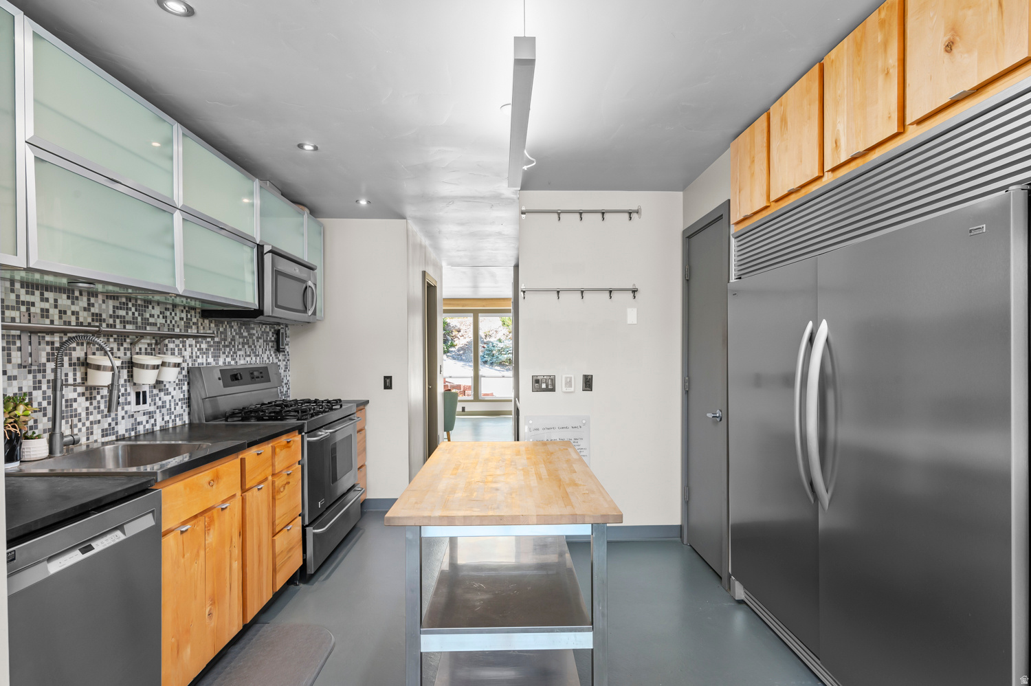 SUMMIT PARK - Residential