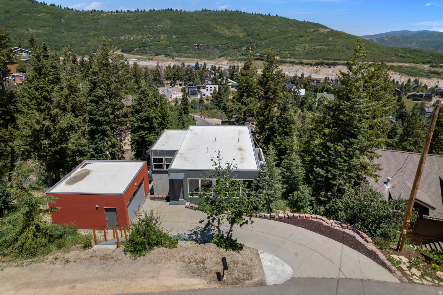SUMMIT PARK - Residential