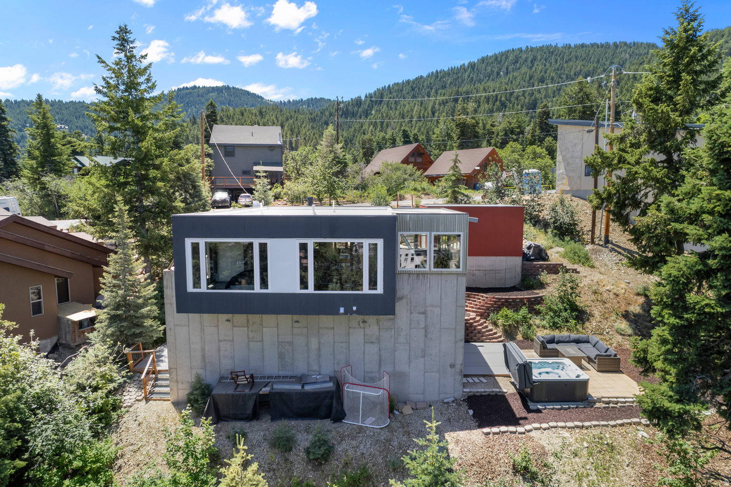 SUMMIT PARK - Residential