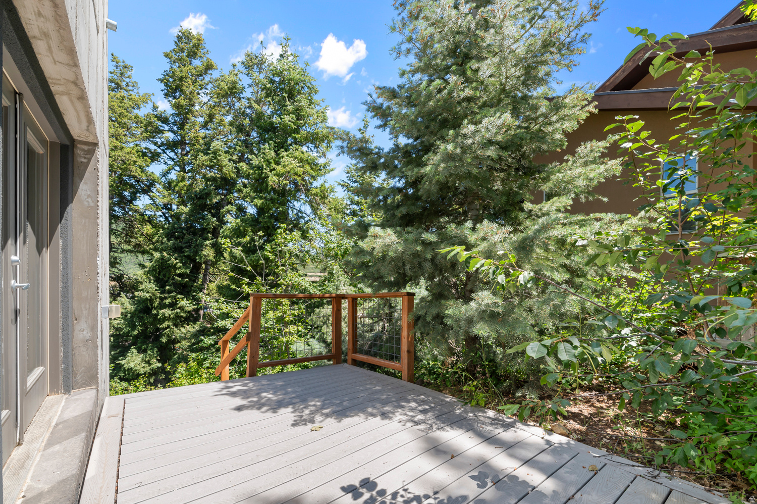 SUMMIT PARK - Residential