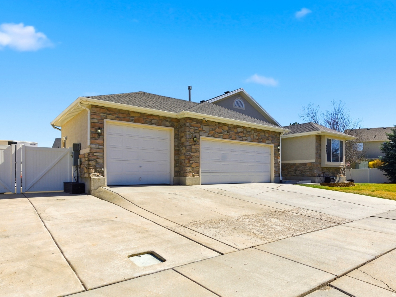 OAKS AT JORDAN HILLS - Residential