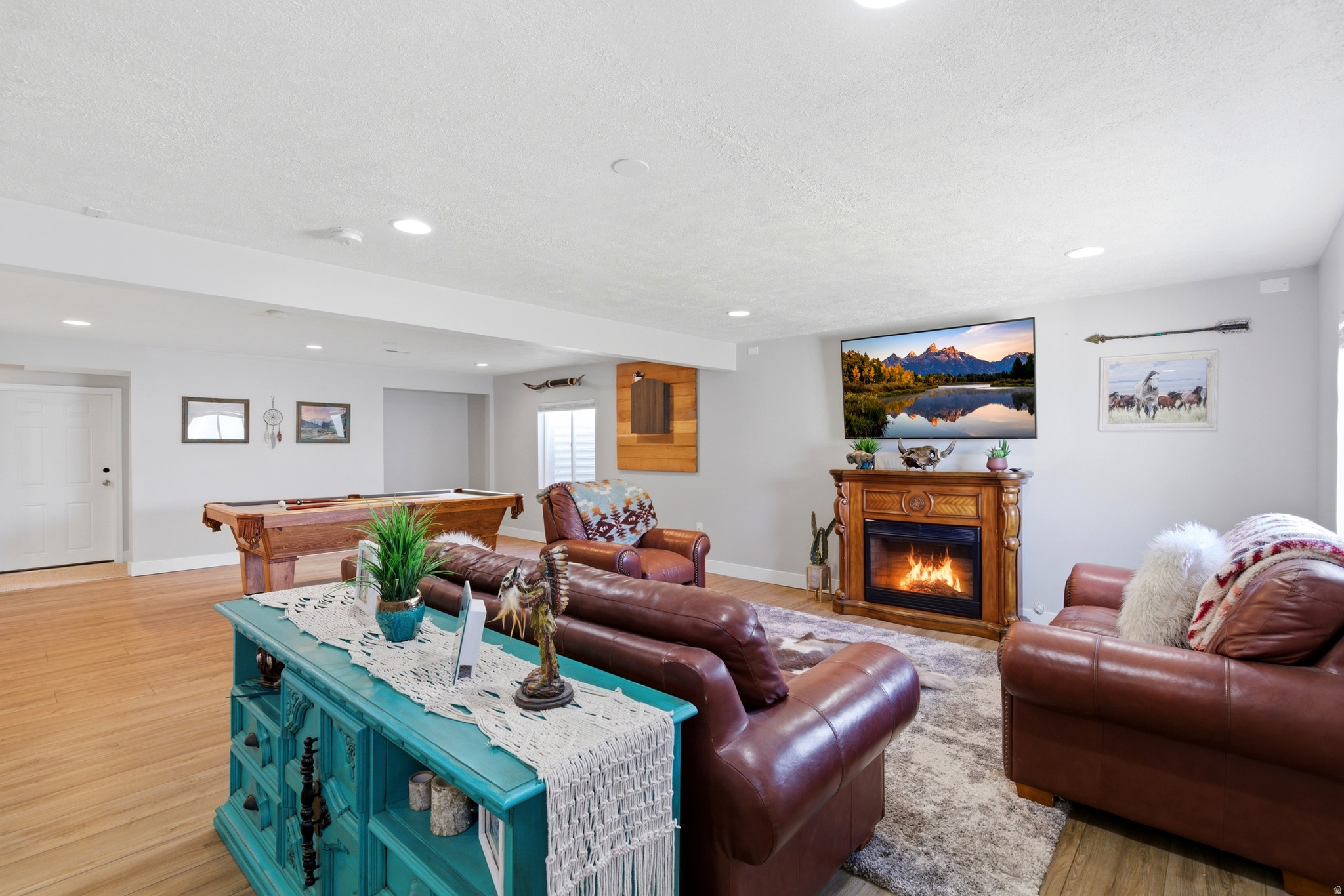 OAKS AT JORDAN HILLS - Residential