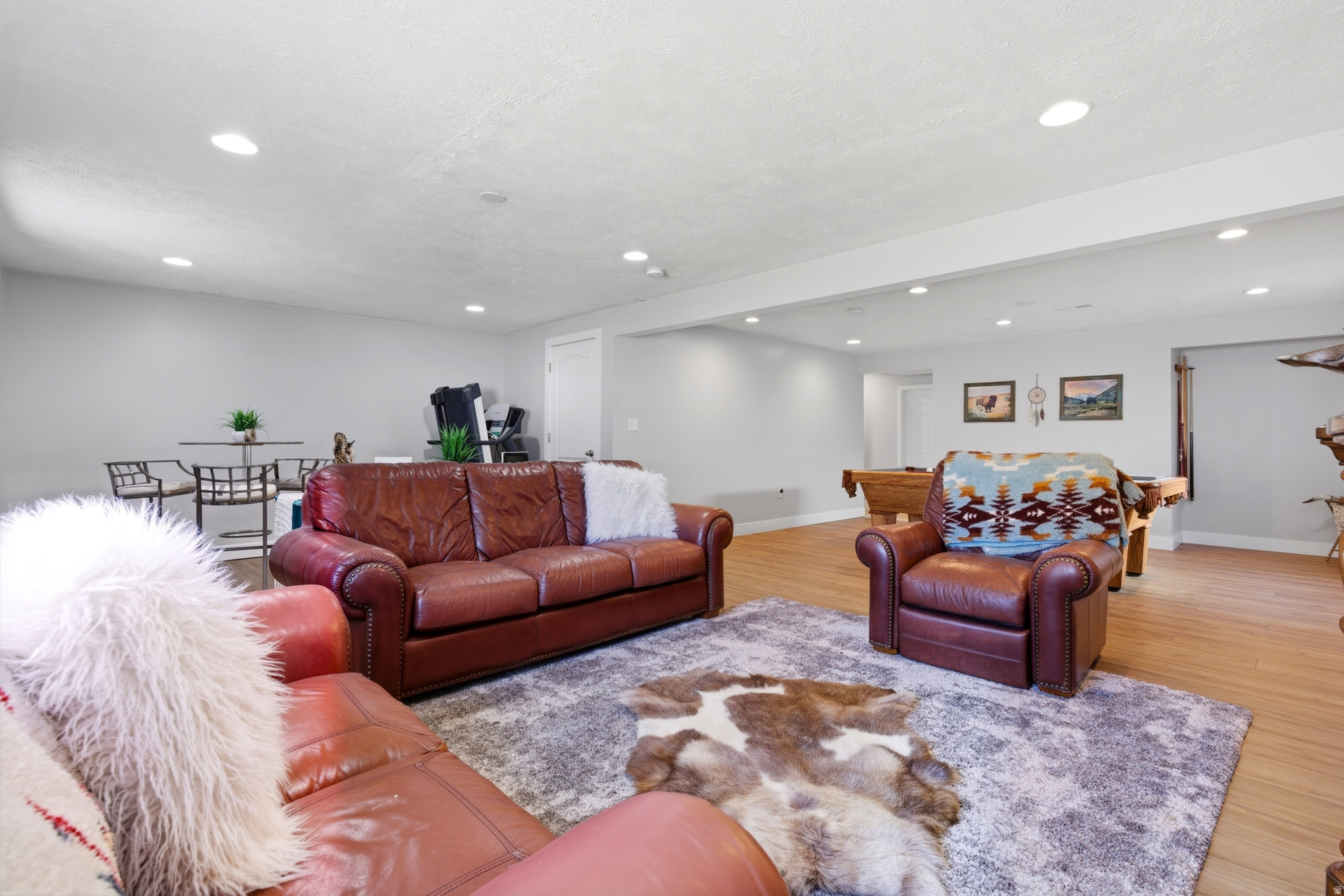 OAKS AT JORDAN HILLS - Residential