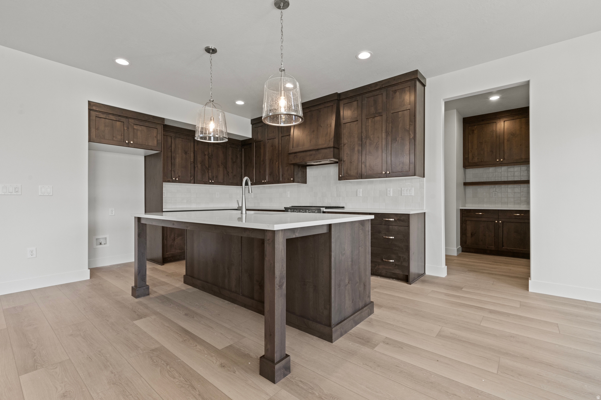 RIVERWOOD - Residential